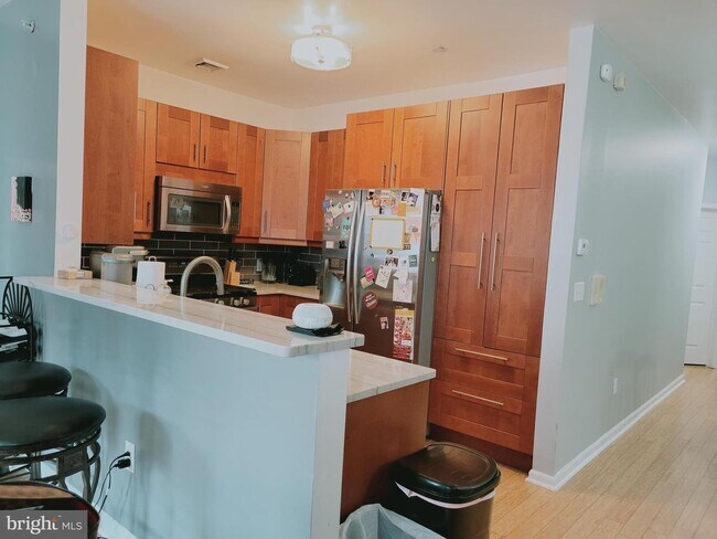 Foto del edificio - 3137 W Thompson St