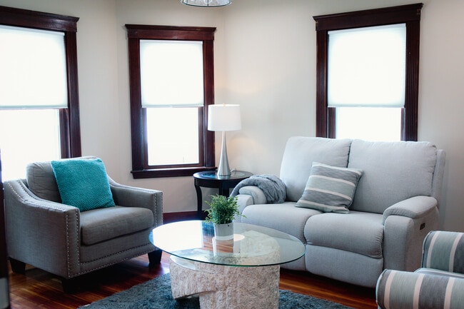 Building Photo - 32 West St