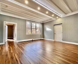 Building Photo - 775 Kappock St