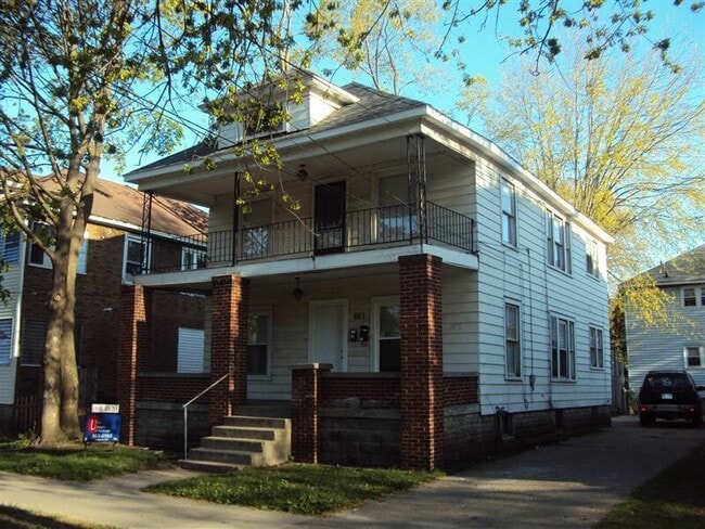 Building Photo - 661 Crosby St NW