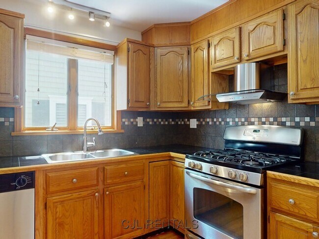 Foto del edificio - 25 Charlotte Rd