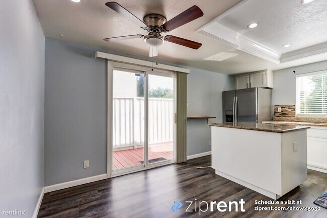 Foto del edificio - 4548 Donalbain Cir