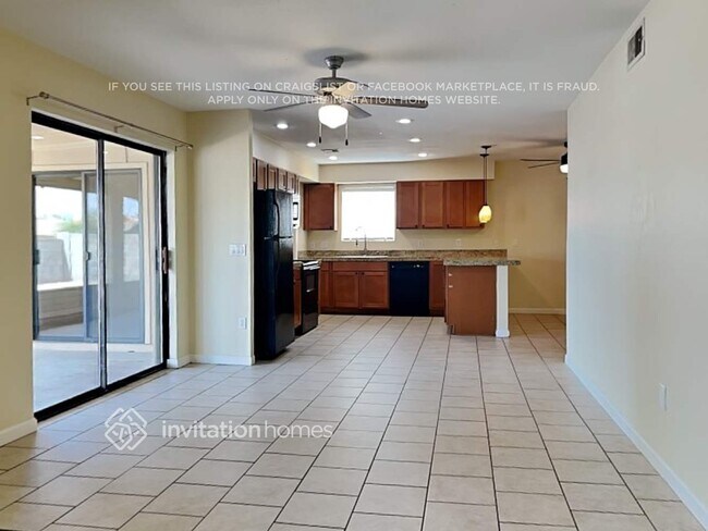 Foto del edificio - 2911 W Laurel Ln