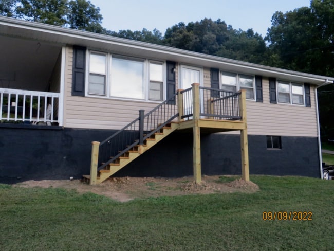 Foto del edificio - 337 Lucy Rd