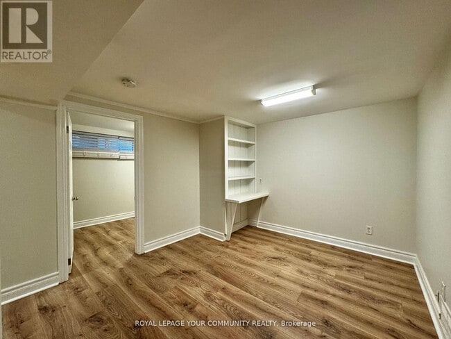 Building Photo - 246 Elka Dr