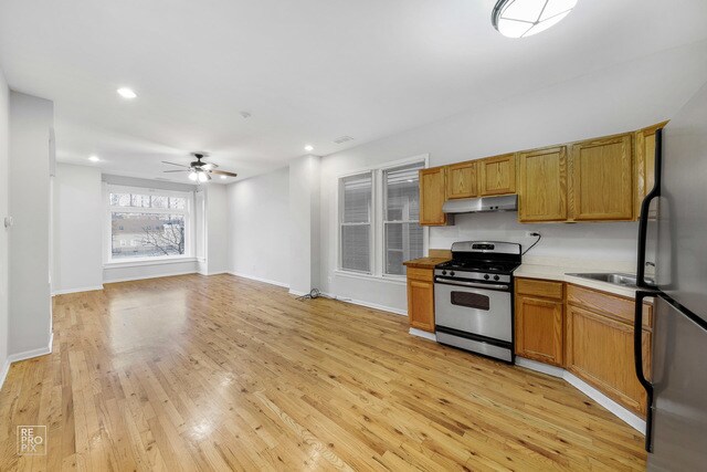 Foto del edificio - 2118 N Maplewood Ave
