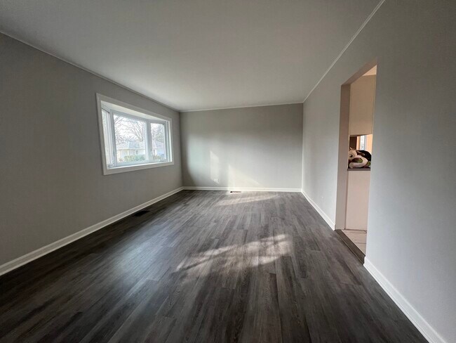 Building Photo - 2704 George Ct