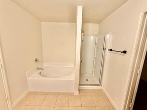Building Photo - 2407 Seabourne Trails Rd