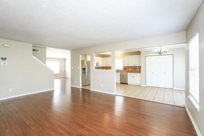 Foto del edificio - 11940 Jesterwood Dr