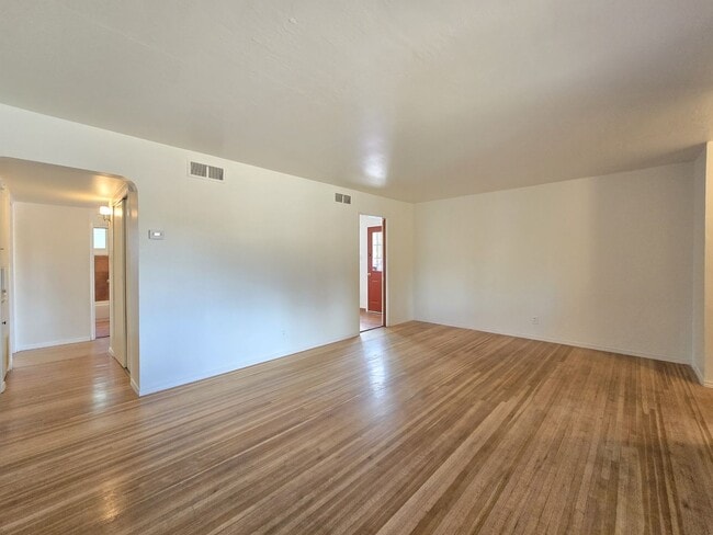 Building Photo - 1226 Vitalia St