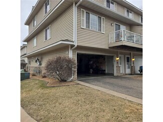 Building Photo - 1613 County Rd D E