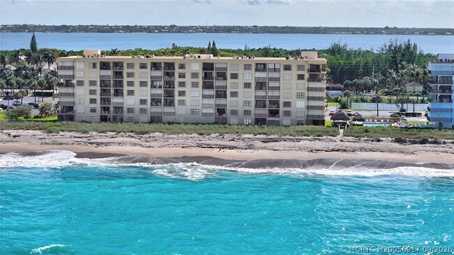 Building Photo - 10200 S Ocean Dr
