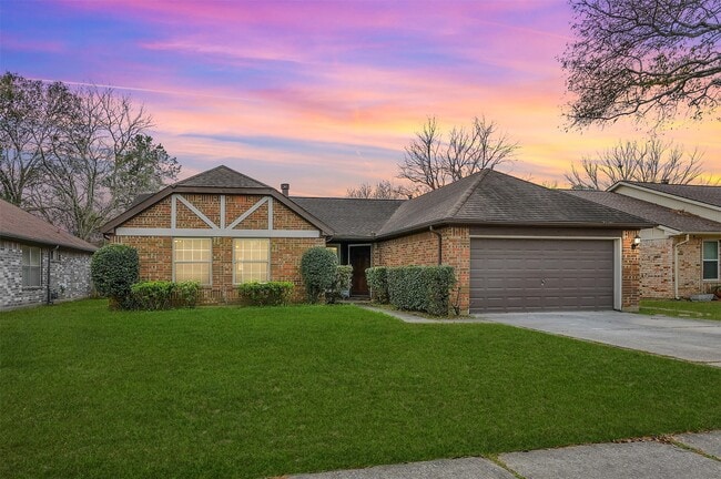 Building Photo - 9111 Walnut Glen Dr