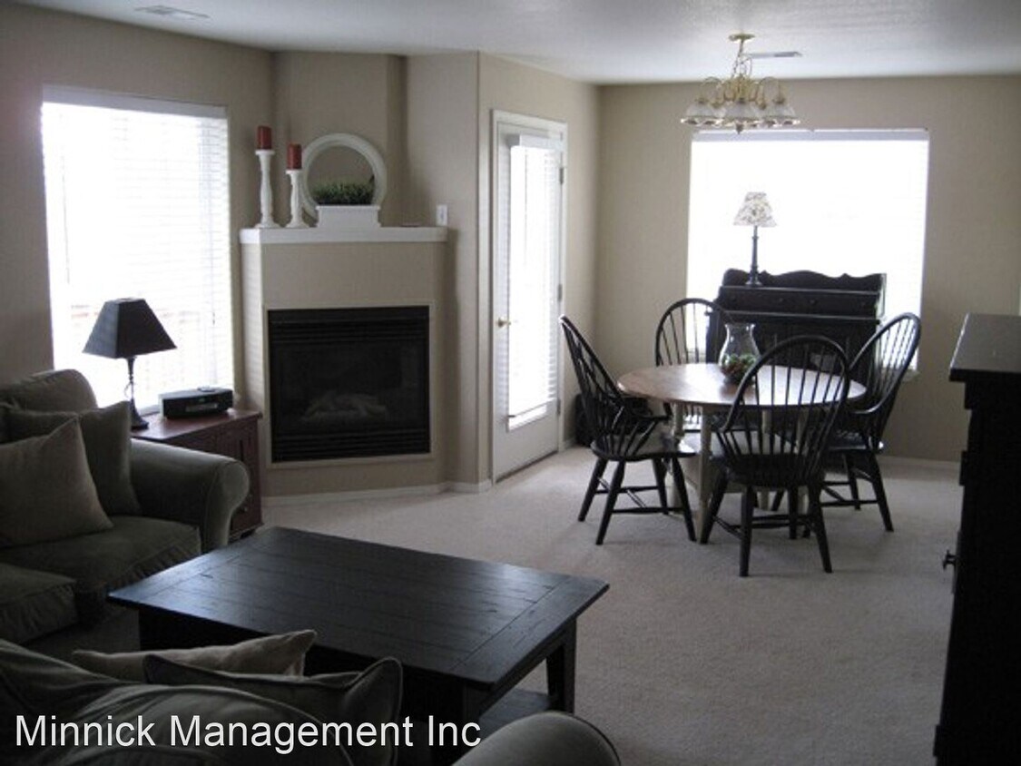 Primary Photo - 3 br, 2 bath House - 835 Forest Glen Unit F
