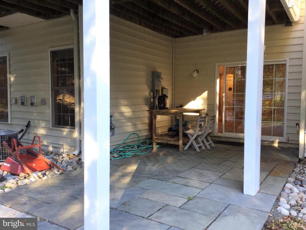 25249 Nesting Square, South Riding, VA 20152 Townhome Rentals in