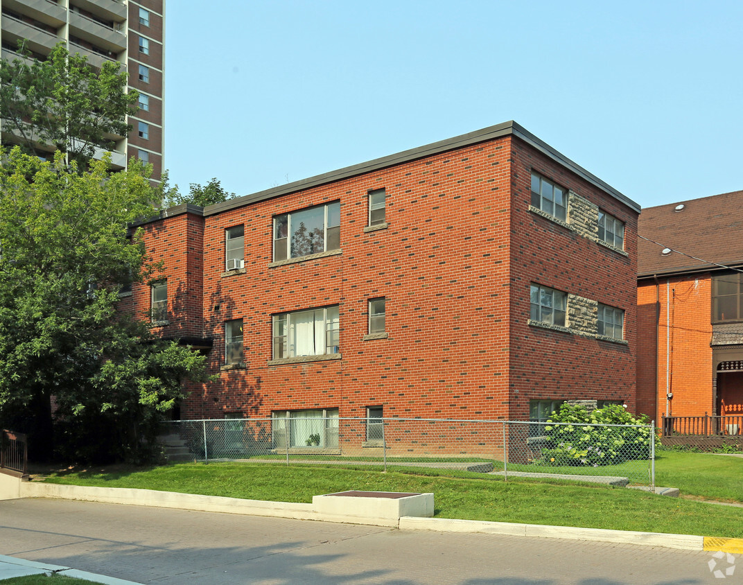 Duke Street Apartments Apartments - 137 Duke St Hamilton, ON ...