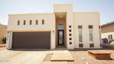 Building Photo - 14904 Tierra Escape Ave