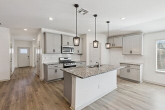 Building Photo - 7512 NW 144th Cir