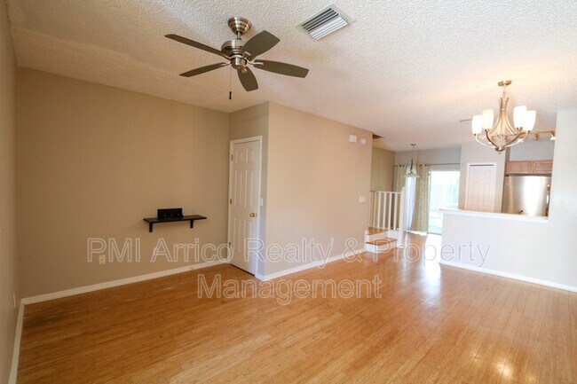 Foto del edificio - 6447 Osprey Lake Cir