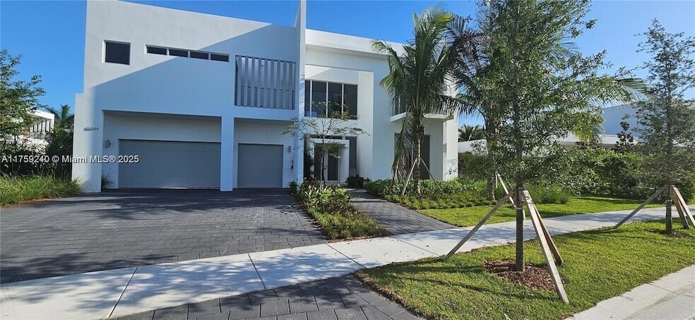 Photo - 16644 Botaniko Dr N