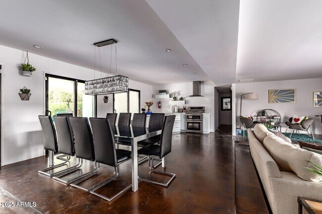 Foto del edificio - 5002 N 38th Pl