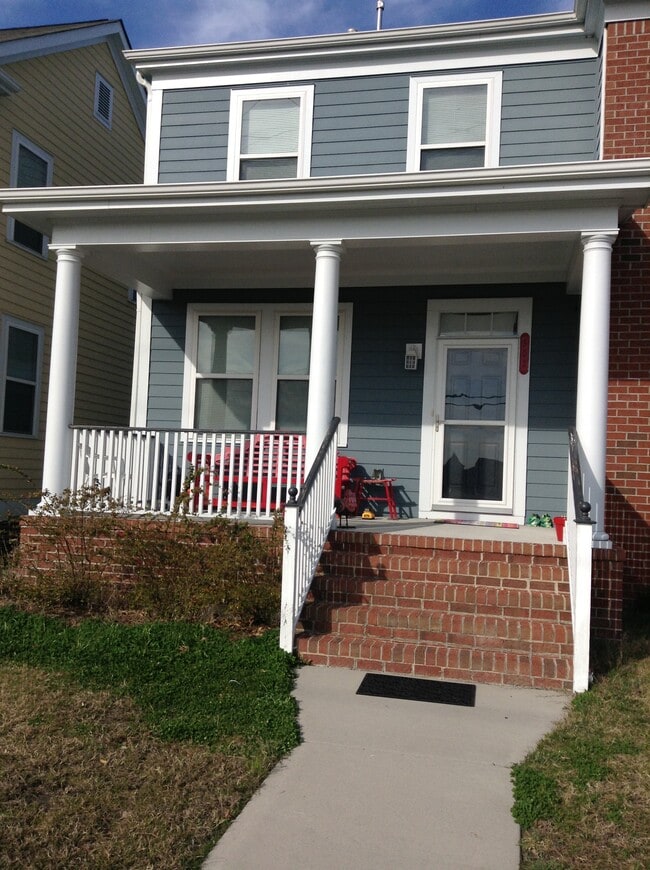Building Photo - 902 Godwin St
