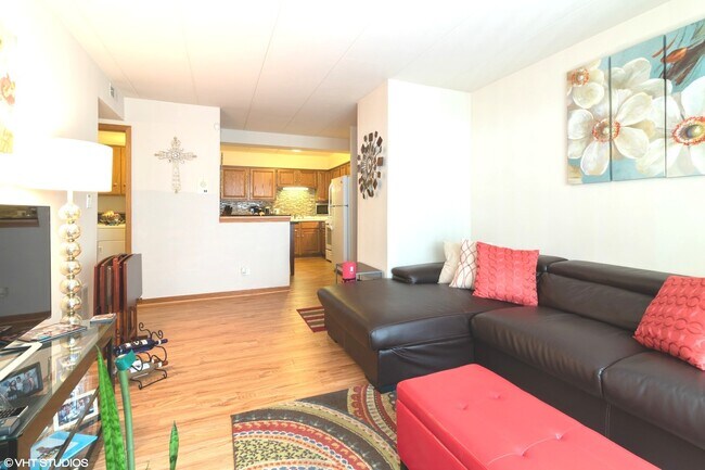 Foto del edificio - 4535 Rumsey Ave