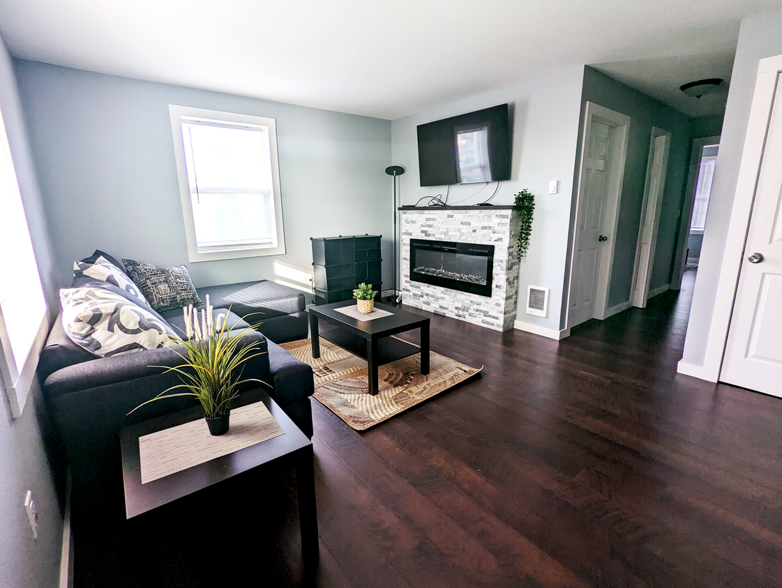 Living Room - 9234 SE Division St