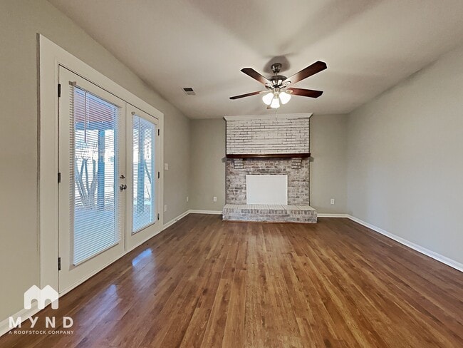 Building Photo - 4035 Coopersdale Rd