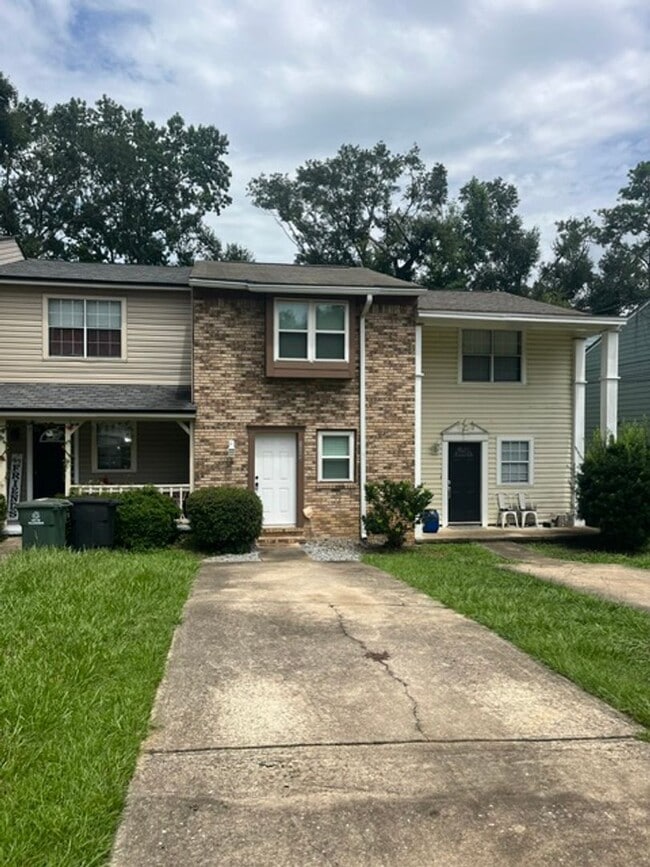 Photo - 1569 Jacks Drive House