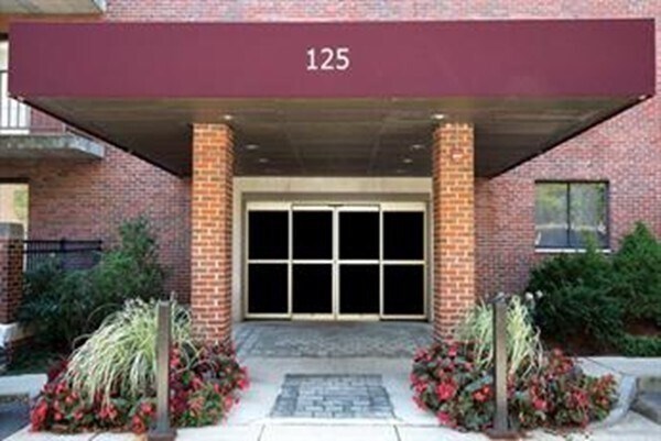 Primary Photo - 125 Pleasant St