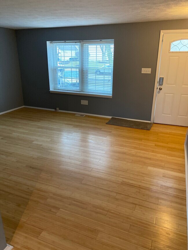 Foto del edificio - 9475 Timber View Dr