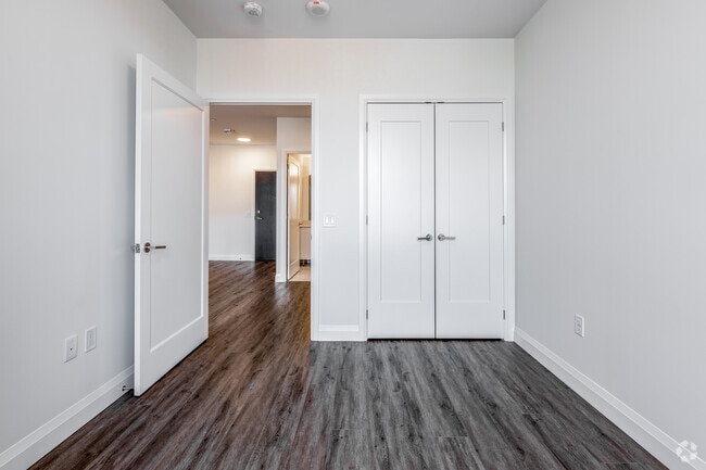 1BR + Den, 1BA - 561SF - Bedroom - Bloom