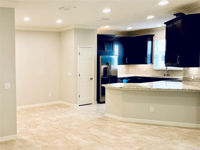 Building Photo - 1074 Amber Leaf Trl