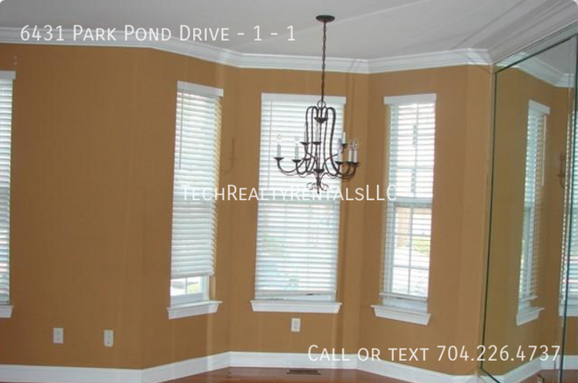 Foto del edificio - 6431 Park Pond Dr