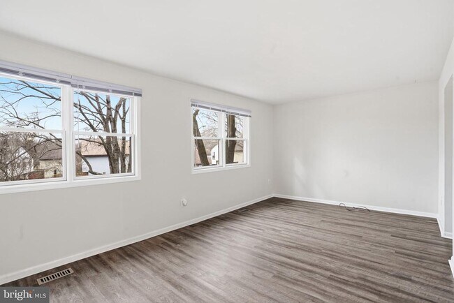 Foto del edificio - 1623 New Windsor Ct