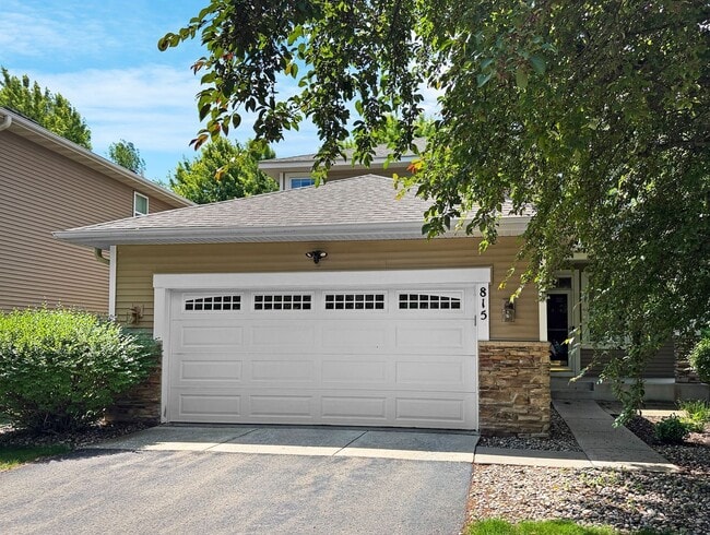 Building Photo - 815 Newberry Ln