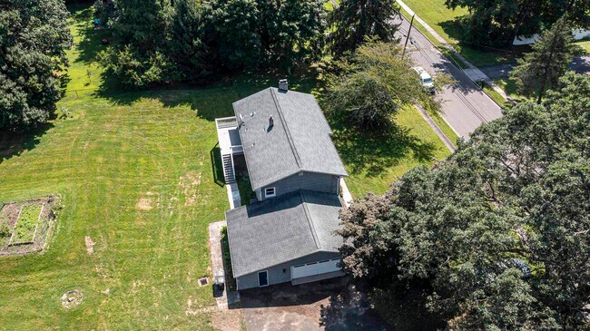 Building Photo - 73 Paschal Dr