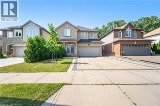 Building Photo - 35 Pantano Dr