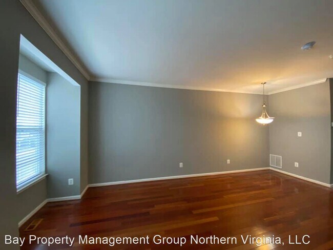 Foto del edificio - 2 br, 1.5 bath House - 8530 Towne Manor Ct