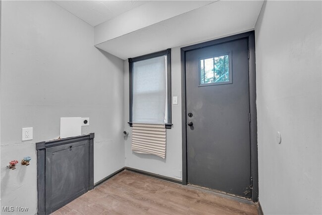 Foto del edificio - 23297 Williams Ave