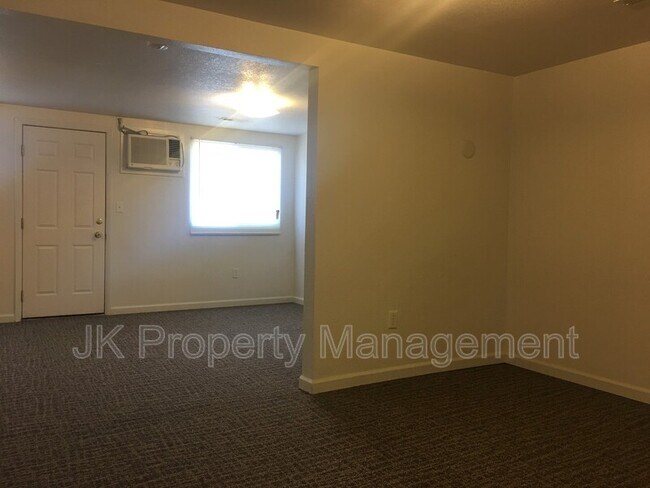 Foto del edificio - 4000 Ella Ave