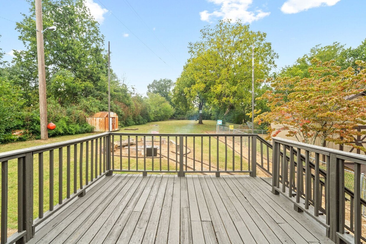 Primary Photo - 808 Joyce Lane, Nashville, TN 37216