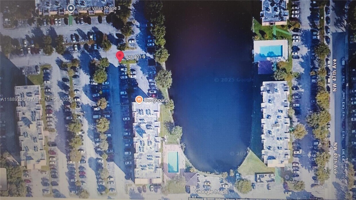 Foto del edificio - 4709 NW 7th St