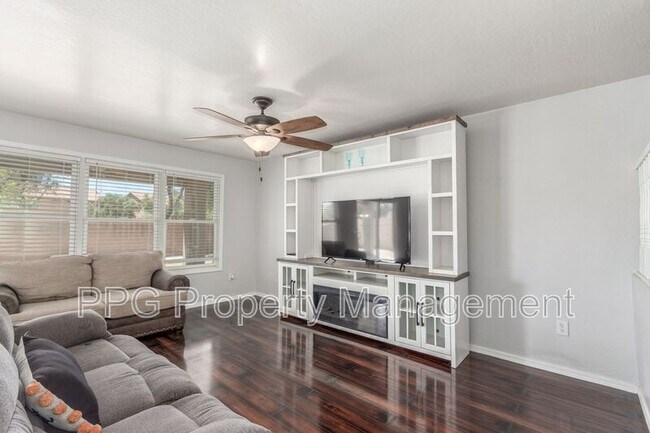 Foto del edificio - 17235 W Statler St