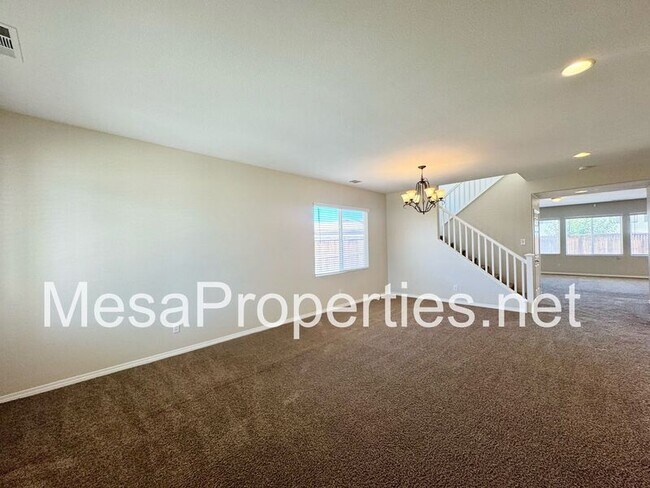 Building Photo - 11845 Elliot Way