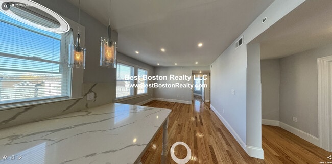 Building Photo - 75 Winchester St