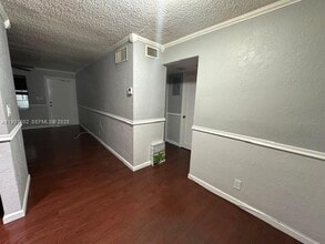 Building Photo - 2826 Van Buren St