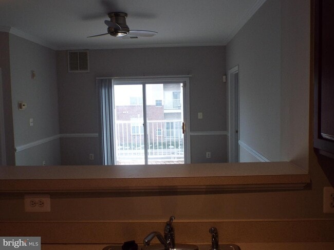 Building Photo - 2801 Forest Run Dr