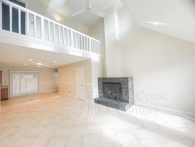 Foto del edificio - 539 Azalea Dr